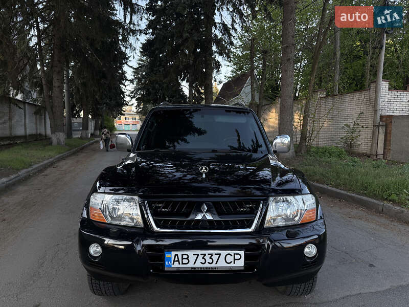 Внедорожник / Кроссовер Mitsubishi Pajero 2004 в Виннице