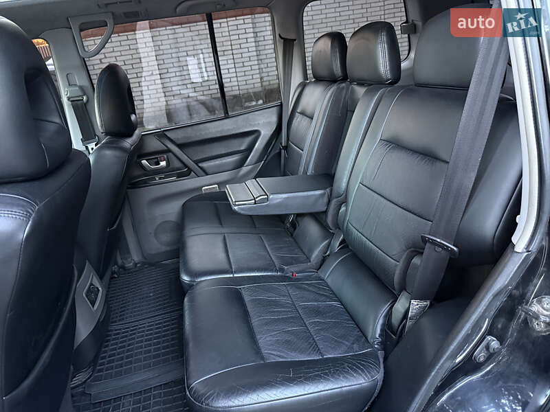 Внедорожник / Кроссовер Mitsubishi Pajero 2004 в Виннице