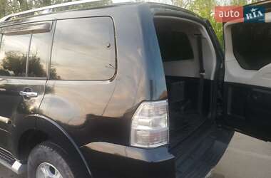 Внедорожник / Кроссовер Mitsubishi Pajero 2007 в 