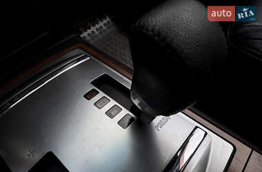 Позашляховик / Кросовер Mitsubishi Pajero 2012 в 