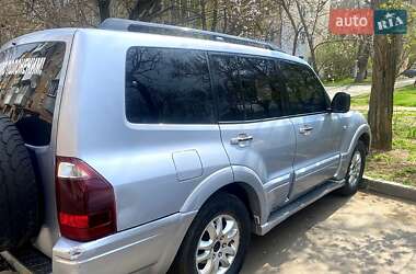 Внедорожник / Кроссовер Mitsubishi Pajero 2004 в Николаеве