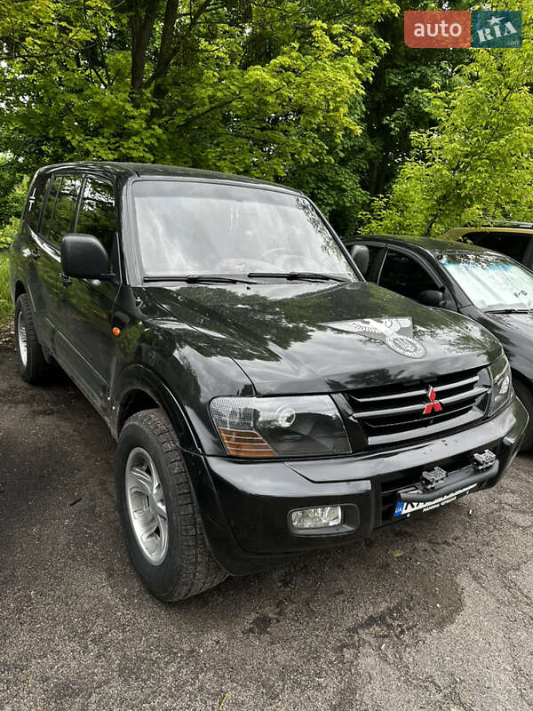 Внедорожник / Кроссовер Mitsubishi Pajero 2000 в Украинке