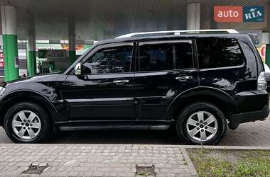 Позашляховик / Кросовер Mitsubishi Pajero 2008 в Києві