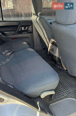 Внедорожник / Кроссовер Mitsubishi Pajero 2004 в 