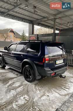 Внедорожник / Кроссовер Mitsubishi Pajero 2005 в 