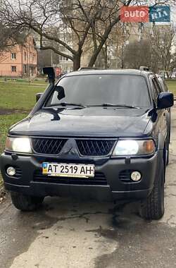 Внедорожник / Кроссовер Mitsubishi Pajero 2005 в 
