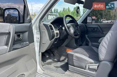 Внедорожник / Кроссовер Mitsubishi Pajero 2000 в 