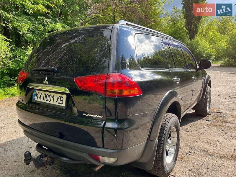 Внедорожник / Кроссовер Mitsubishi Pajero 2013 в Краснограде
