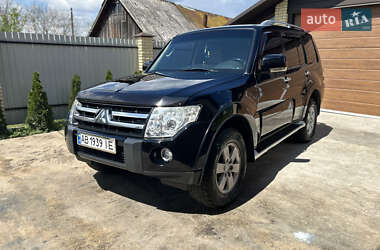 Позашляховик / Кросовер Mitsubishi Pajero 2008 в 