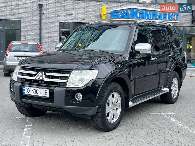 Внедорожник / Кроссовер Mitsubishi Pajero 2007 в 