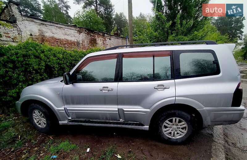 Внедорожник / Кроссовер Mitsubishi Pajero 2004 в Буче фото 4 Внедорожник / Кроссовер Mitsubishi Pajero 2004 в Буче