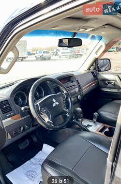 Внедорожник / Кроссовер Mitsubishi Pajero 2007 в 