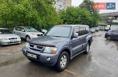 Позашляховик / Кросовер Mitsubishi Pajero 2006 в Києві