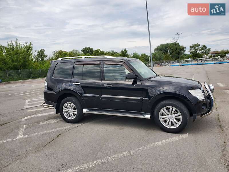 Позашляховик / Кросовер Mitsubishi Pajero 2008 в Чернівцях фото 15 Позашляховик / Кросовер Mitsubishi Pajero 2008 в Чернівцях