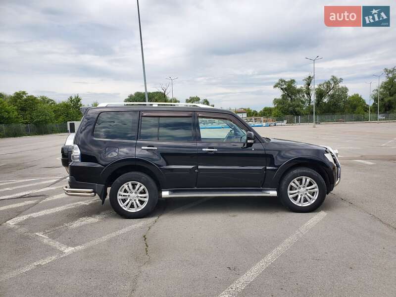 Mitsubishi Pajero 2008
