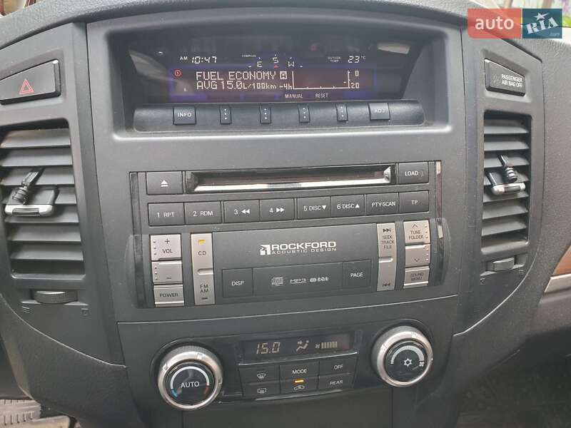 Позашляховик / Кросовер Mitsubishi Pajero 2008 в Чернівцях фото 5 Позашляховик / Кросовер Mitsubishi Pajero 2008 в Чернівцях