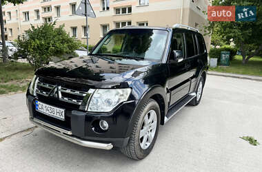 Внедорожник / Кроссовер Mitsubishi Pajero 2008 в Киеве