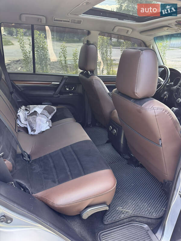 Внедорожник / Кроссовер Mitsubishi Pajero 2007 в Виннице