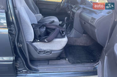Внедорожник / Кроссовер Mitsubishi Pajero 1993 в 