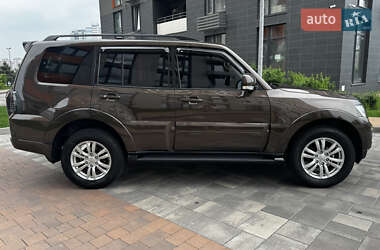 Внедорожник / Кроссовер Mitsubishi Pajero 2019 в 