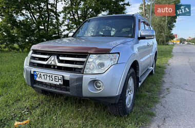 Позашляховик / Кросовер Mitsubishi Pajero 2008 в Києві