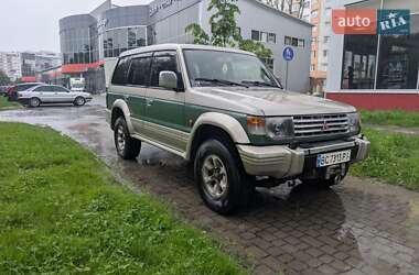 Внедорожник / Кроссовер Mitsubishi Pajero 1996 в 