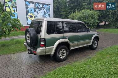Внедорожник / Кроссовер Mitsubishi Pajero 1996 в 