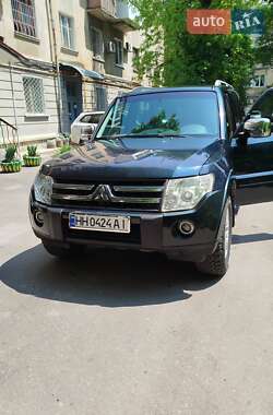 Внедорожник / Кроссовер Mitsubishi Pajero 2007 в Одессе