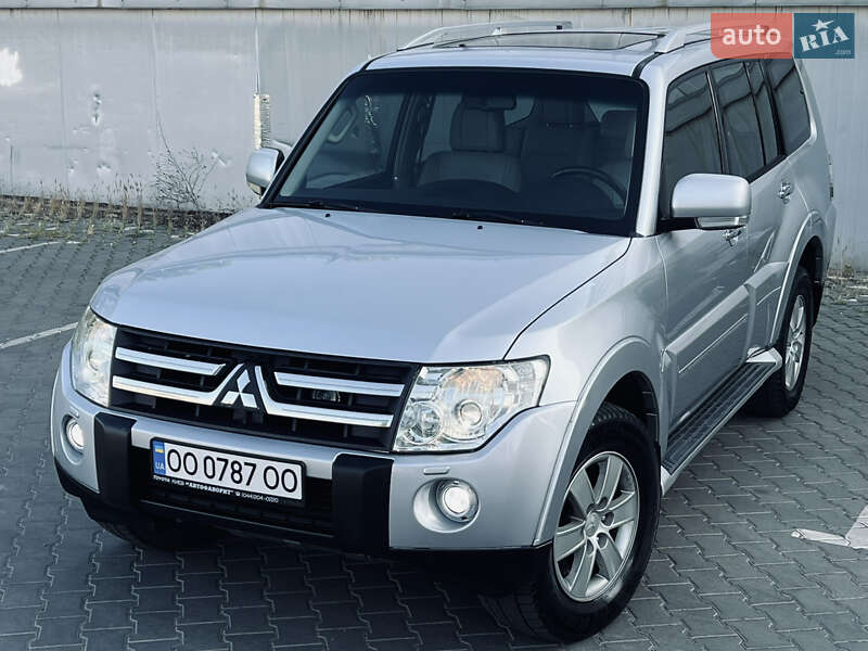 Внедорожник / Кроссовер Mitsubishi Pajero 2007 в Одессе