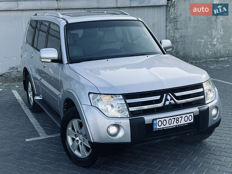 Внедорожник / Кроссовер Mitsubishi Pajero 2007 в Одессе