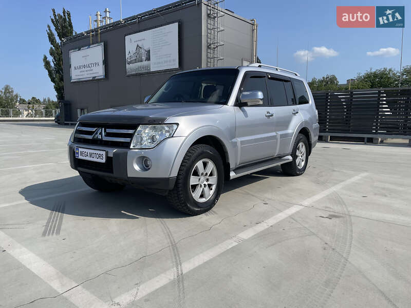 Mitsubishi Pajero 2008