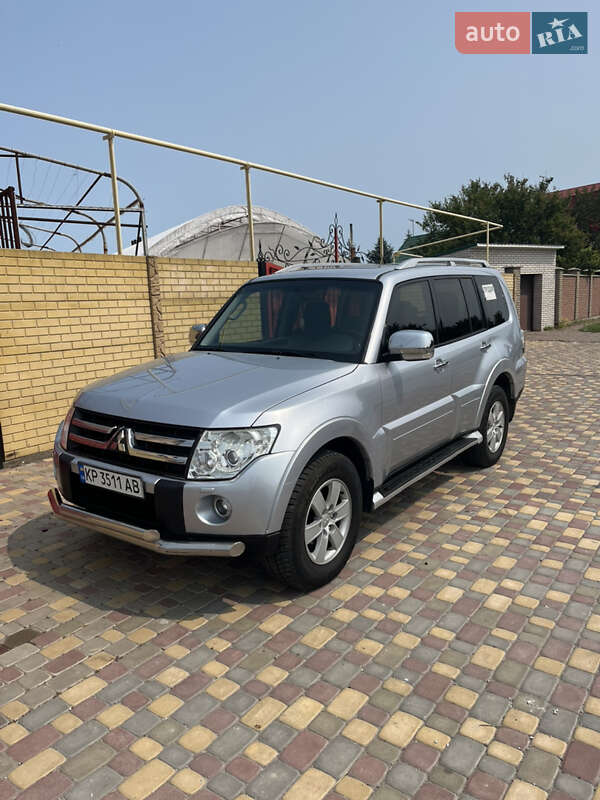 Внедорожник / Кроссовер Mitsubishi Pajero 2008 в Запорожье фото 3 Внедорожник / Кроссовер Mitsubishi Pajero 2008 в Запорожье