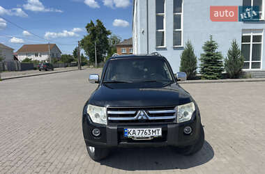 Внедорожник / Кроссовер Mitsubishi Pajero 2007 в 
