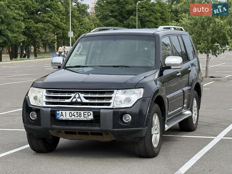 Mitsubishi Pajero 2008