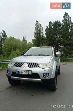 Внедорожник / Кроссовер Mitsubishi Pajero 2011 в Хмельницком