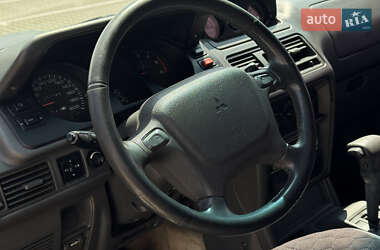 Внедорожник / Кроссовер Mitsubishi Pajero 1991 в 