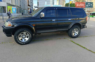 Позашляховик / Кросовер Mitsubishi Pajero 2003 в Харкові
