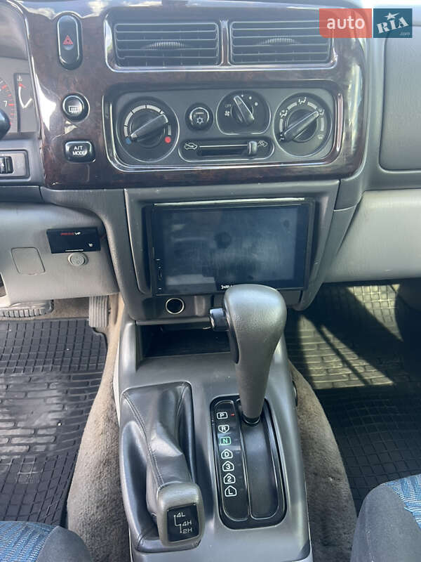 Внедорожник / Кроссовер Mitsubishi Pajero 2001 в Белой Церкви
