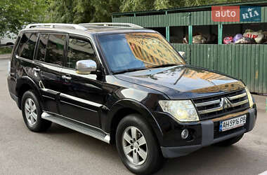 Внедорожник / Кроссовер Mitsubishi Pajero 2007 в 