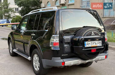 Внедорожник / Кроссовер Mitsubishi Pajero 2007 в 