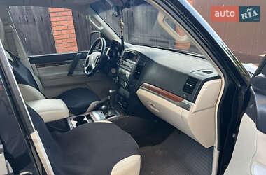 Внедорожник / Кроссовер Mitsubishi Pajero 2007 в 