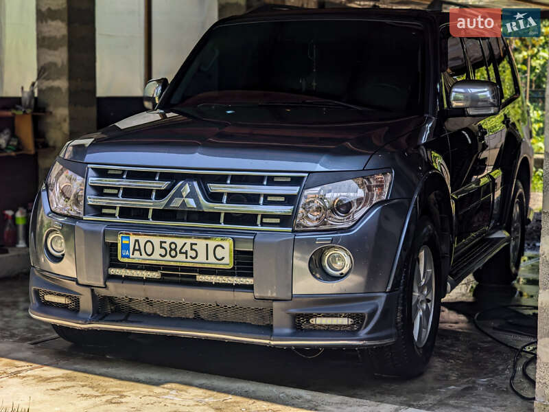 Mitsubishi Pajero 2008