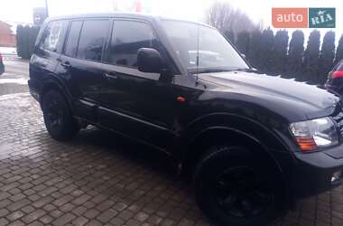 Внедорожник / Кроссовер Mitsubishi Pajero 2001 в 