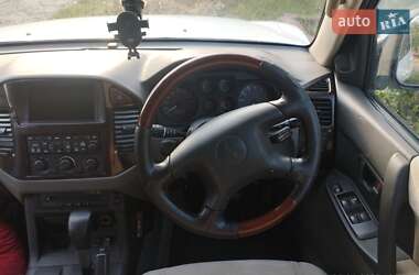 Внедорожник / Кроссовер Mitsubishi Pajero 1999 в 