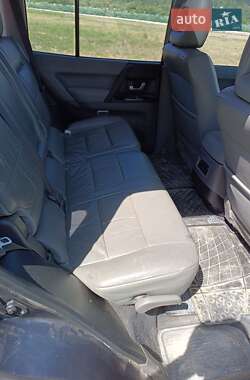 Внедорожник / Кроссовер Mitsubishi Pajero 2006 в 