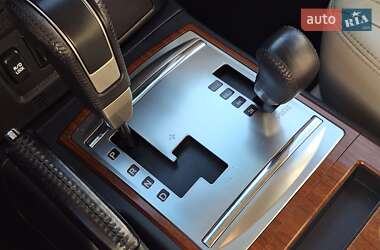 Внедорожник / Кроссовер Mitsubishi Pajero 2007 в 