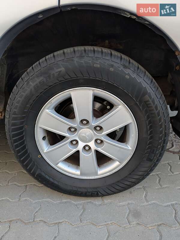 Внедорожник / Кроссовер Mitsubishi Pajero 2008 в Ивано-Франковске