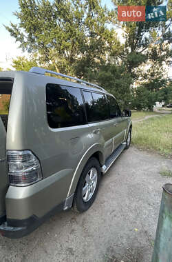 Позашляховик / Кросовер Mitsubishi Pajero 2008 в Черкасах