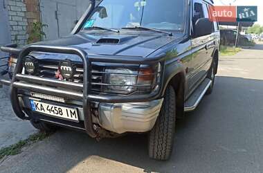 Позашляховик / Кросовер Mitsubishi Pajero 1995 в Києві