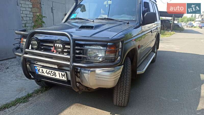 Mitsubishi Pajero 1995